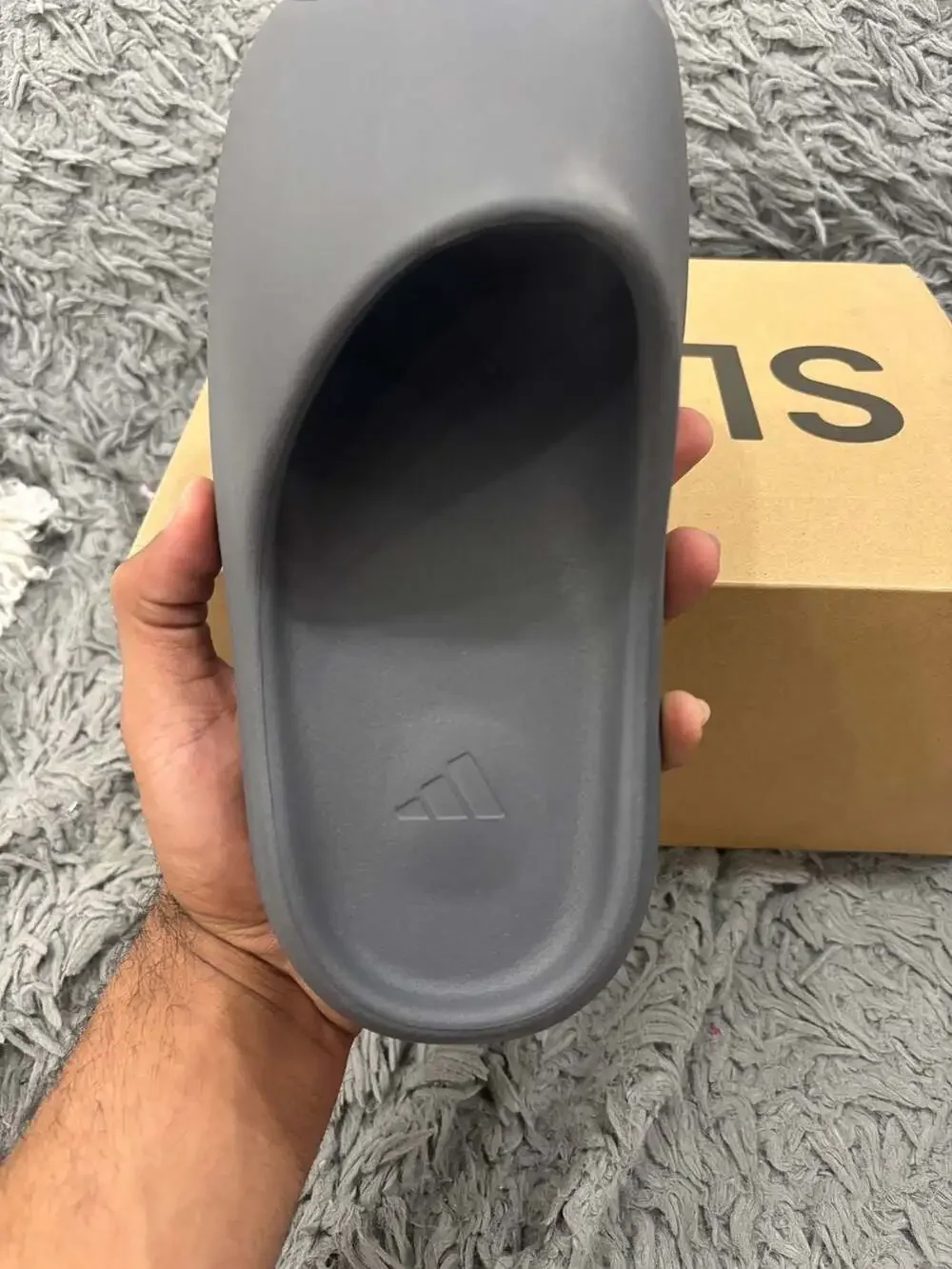 adidas Yeezy Slide 'Slate Grey' ID2350 US Men's Size 10 - Picture 3 of 7